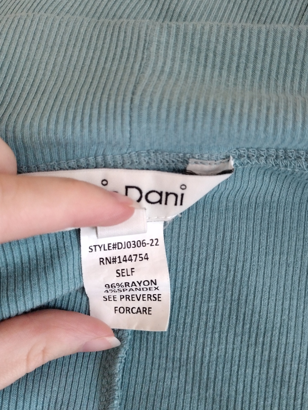 DAVI & DANI Ribbed Cardigan - Picture 9 of 10